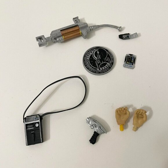 2003 Art Asylum Star Trek Captain Kirk 7 Inch Action Figure - Picture 2 of 16